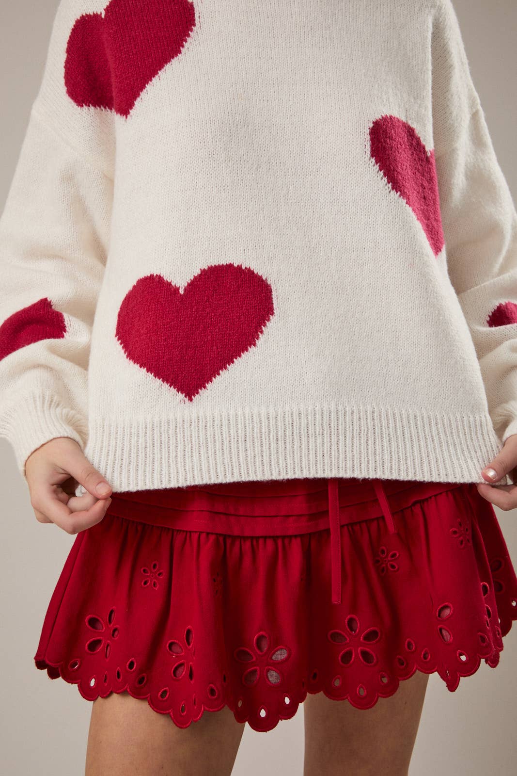 LE LIS Long Sleeve Crew Neck Heart Sweater
