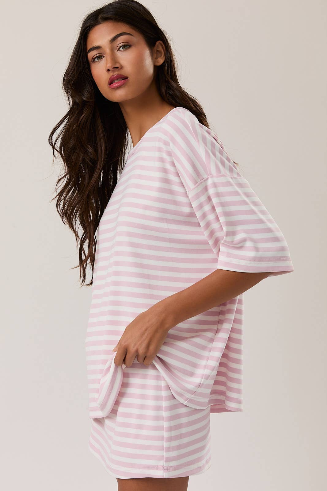 LE LIS | Short Sleeve Round Neck Oversized Stripe T-Shirt