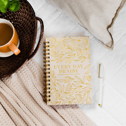 Every Day Praise Journal | Oatmeal Floral Spiral