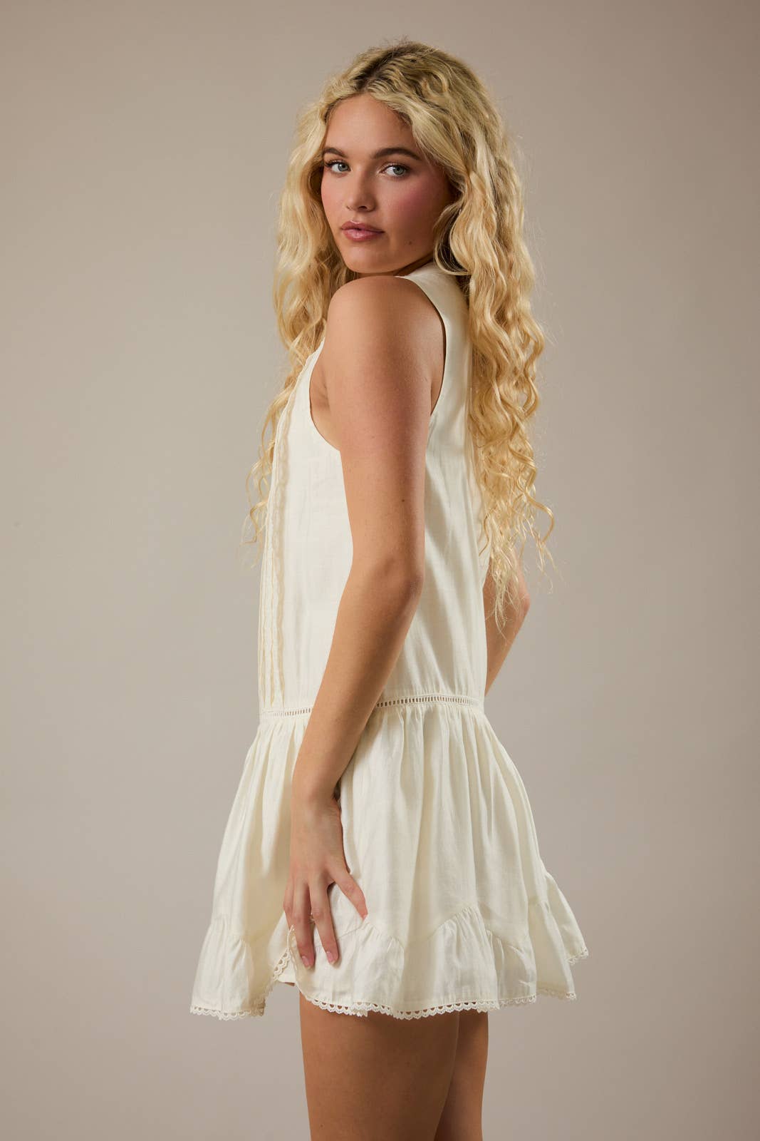 LE LIS |  Front Pintuck and Lace Detailed Dress