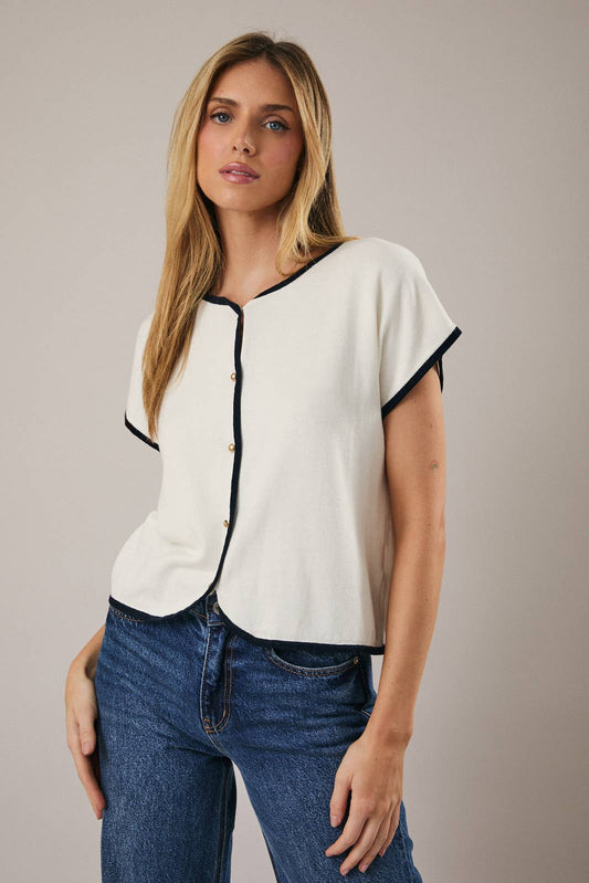 Sunday Edition | Round Neck Wide Shoulder Button-Down Knit Top