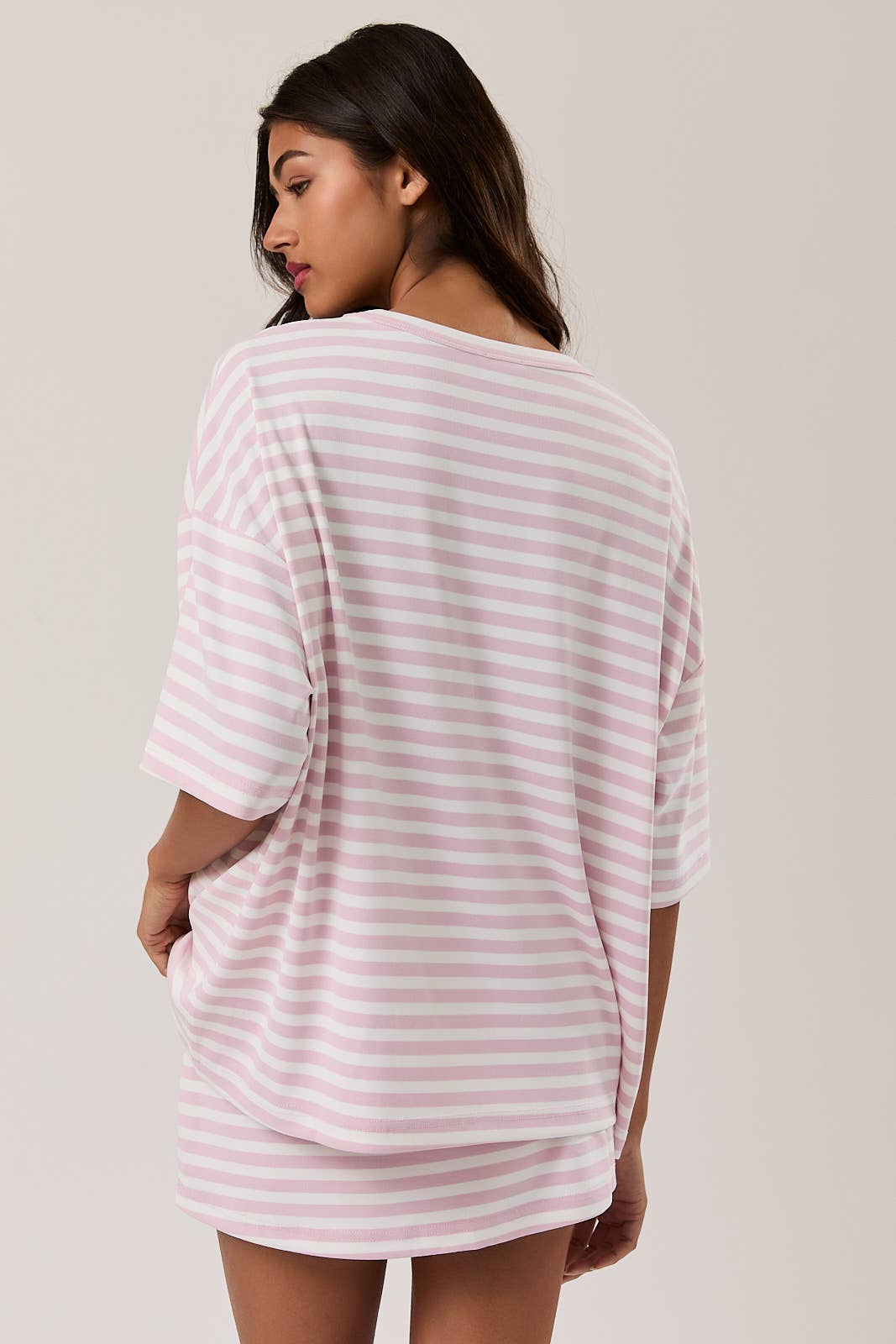 LE LIS | Short Sleeve Round Neck Oversized Stripe T-Shirt