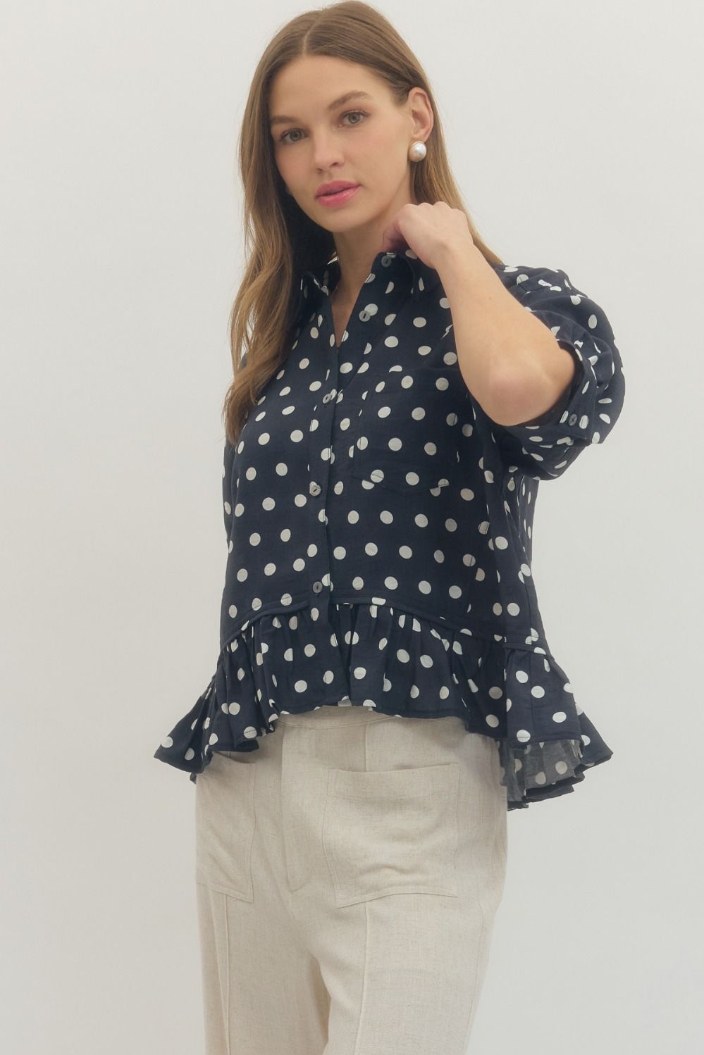 entro | Polka Dot Short Sleeve Ruffle Hem Top