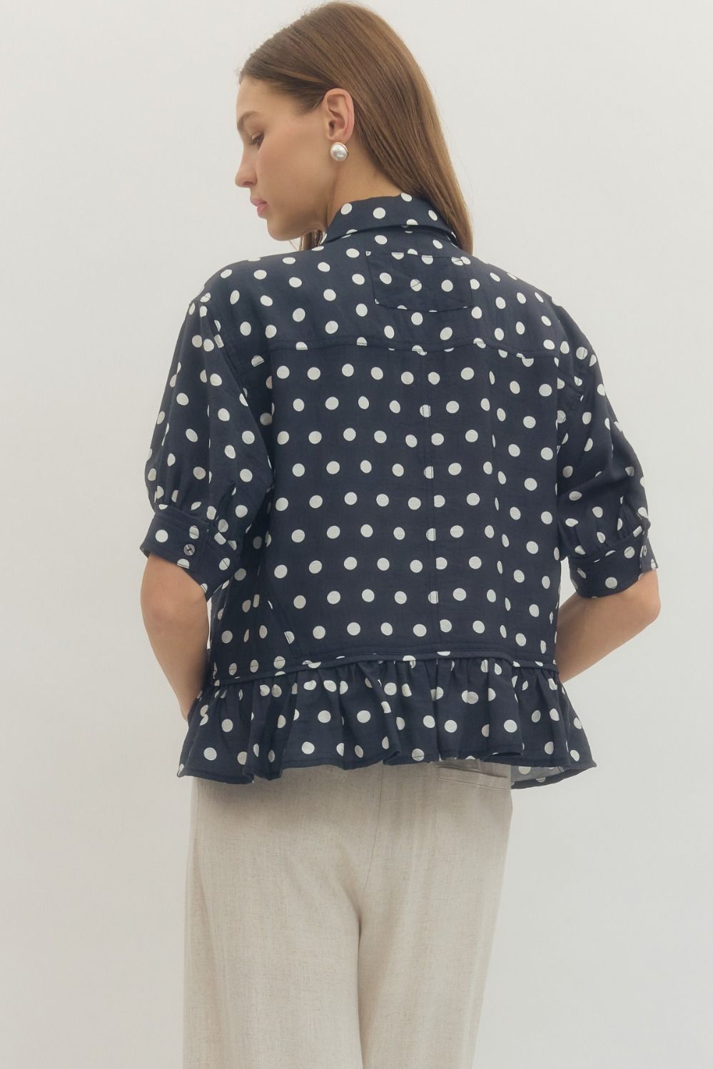 entro | Polka Dot Short Sleeve Ruffle Hem Top