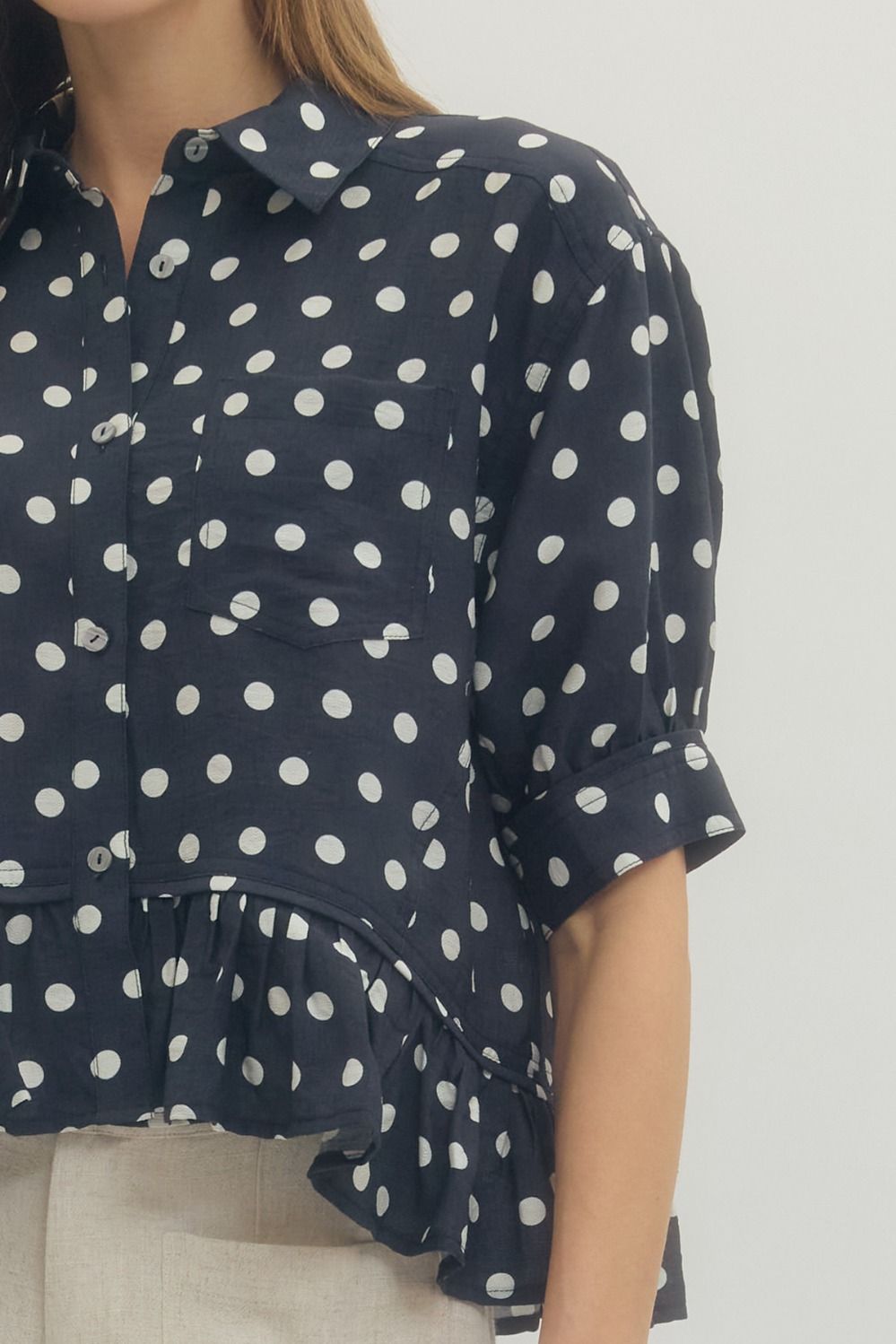 entro | Polka Dot Short Sleeve Ruffle Hem Top