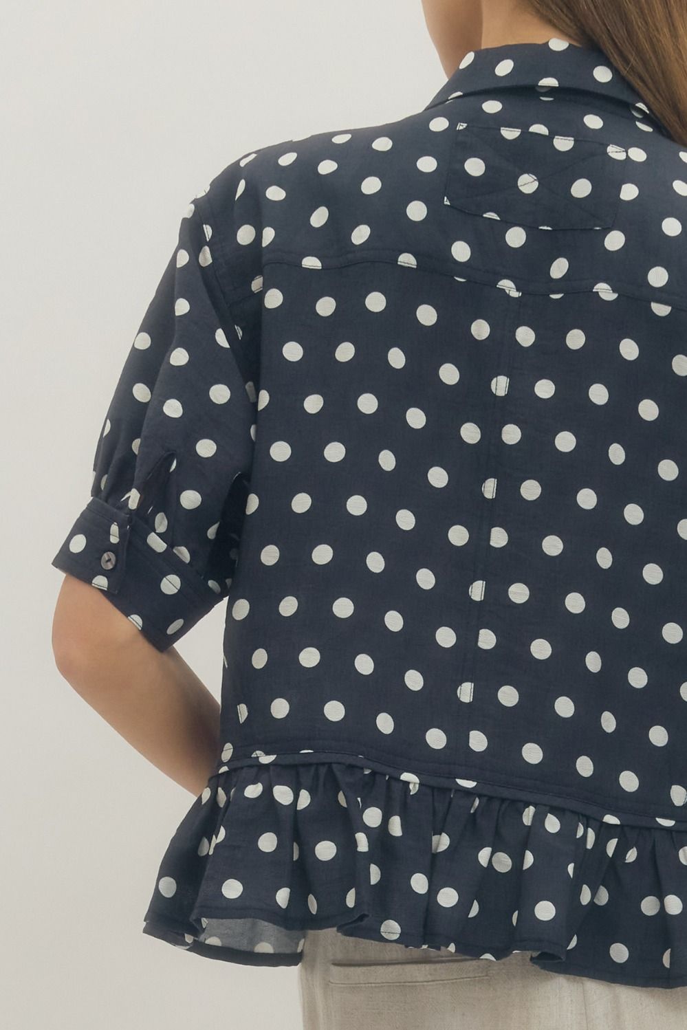 entro | Polka Dot Short Sleeve Ruffle Hem Top