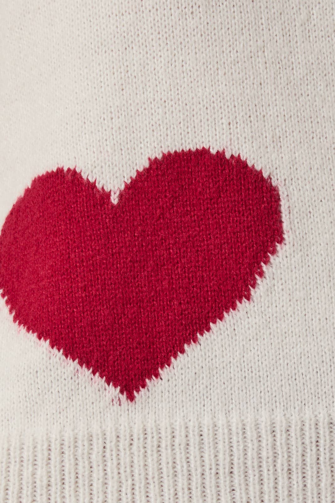 LE LIS Long Sleeve Crew Neck Heart Sweater